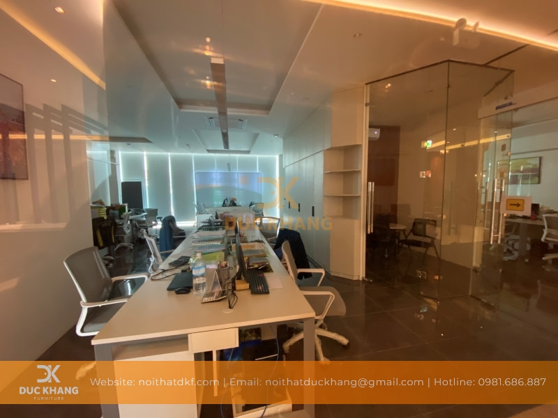 thi công văn phòng làm việc