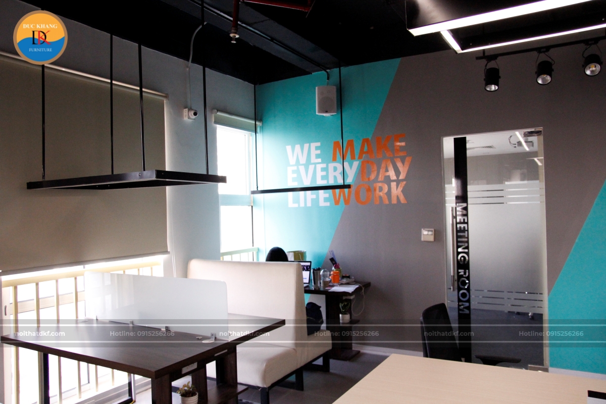 noi that van phong toi gian