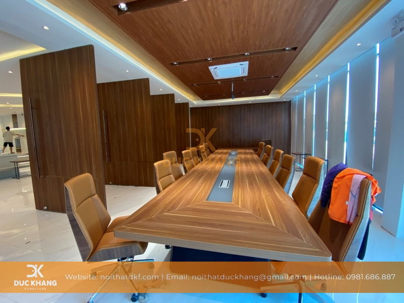 thi công phòng họp